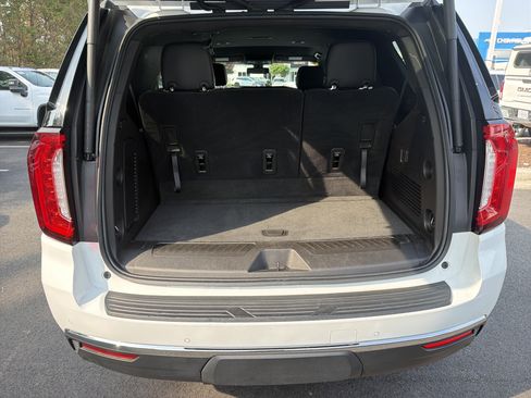 Used 2021 GMC Yukon SLT AWD/4WD image 34