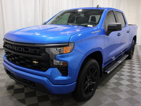 Used 2025 Chevrolet Silverado 1500 Custom AWD/4WD image 32
