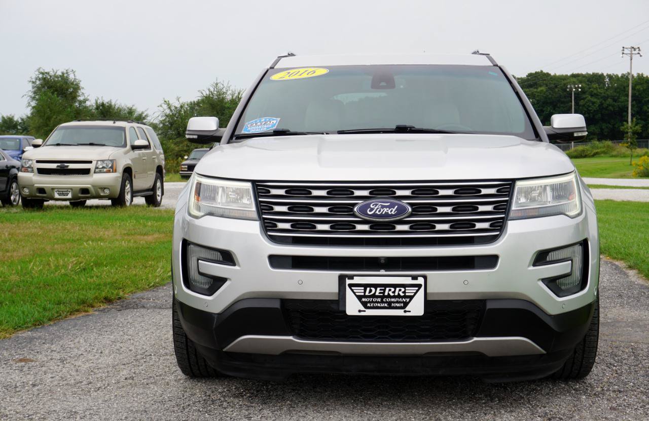 Used 2016 Ford Explorer Limited w/ Equipment Group 301A FWD image 3