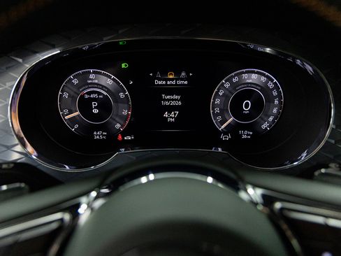 Used 2026 Bentley Bentayga Speed image 32