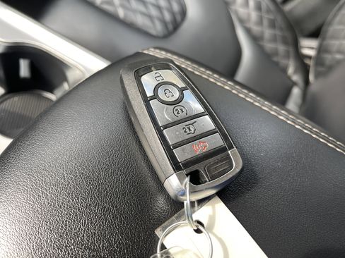 Used 2024 Ford Edge Titanium image 47