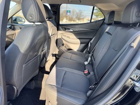 Used 2022 Buick Encore GX Select w/ Sport Touring Package image 26