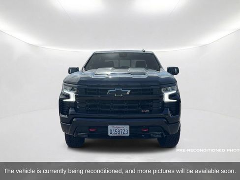 Used 2024 Chevrolet Silverado 1500 LT Trail Boss w/ Convenience Package II AWD/4WD image 2