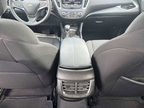 Used 2023 Chevrolet Malibu LT image 21