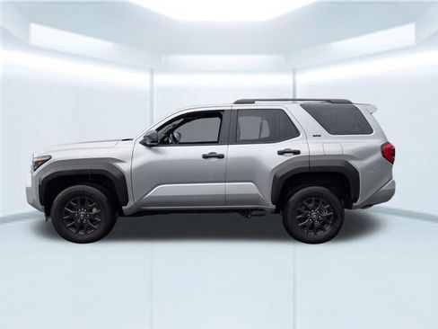 Used 2026 Toyota 4Runner SR5 AWD/4WD image 2