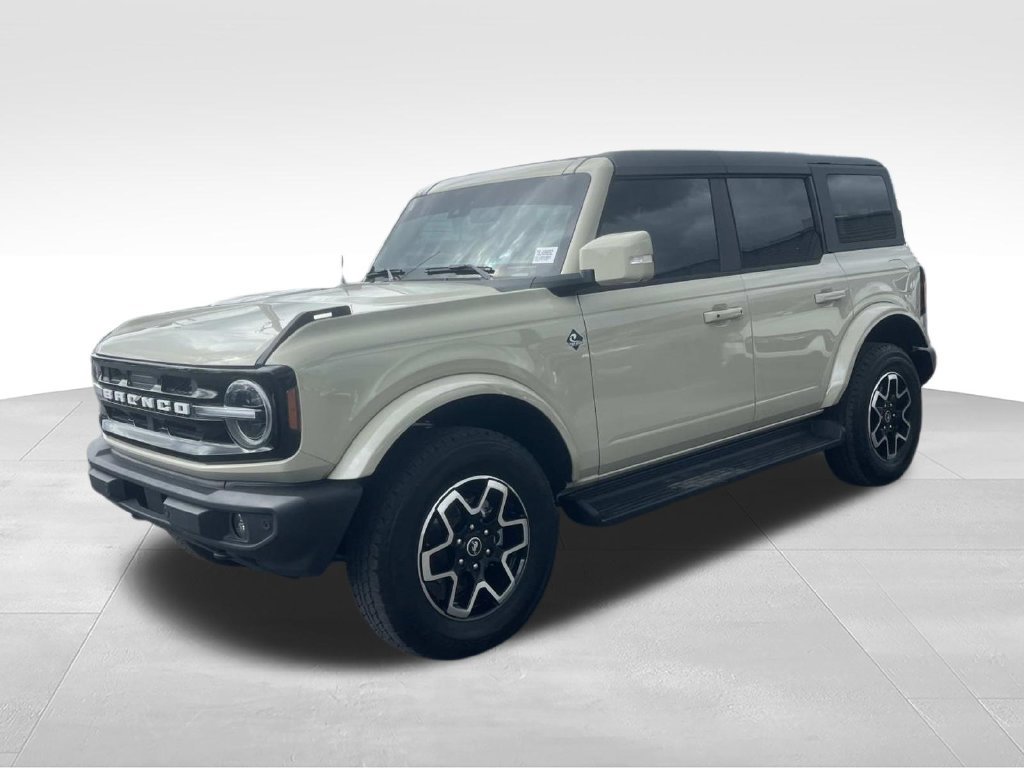 Used 2025 Ford Bronco Outer Banks AWD/4WD image 9