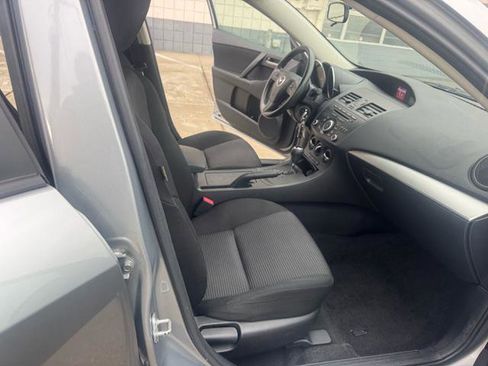 Used 2013 MAZDA MAZDA3 i Sport image 10