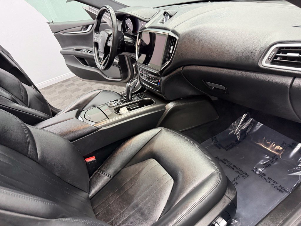 Used 2021 Maserati Ghibli RWD image 52