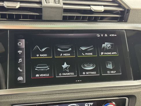 Used 2025 Audi Q3 2.0T Premium image 22