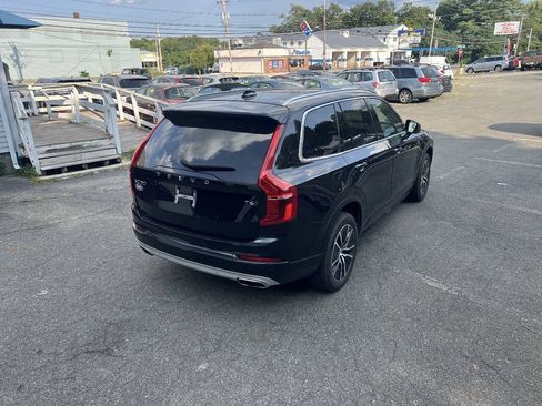 Used 2020 Volvo XC90 T6 Momentum AWD/4WD image 9
