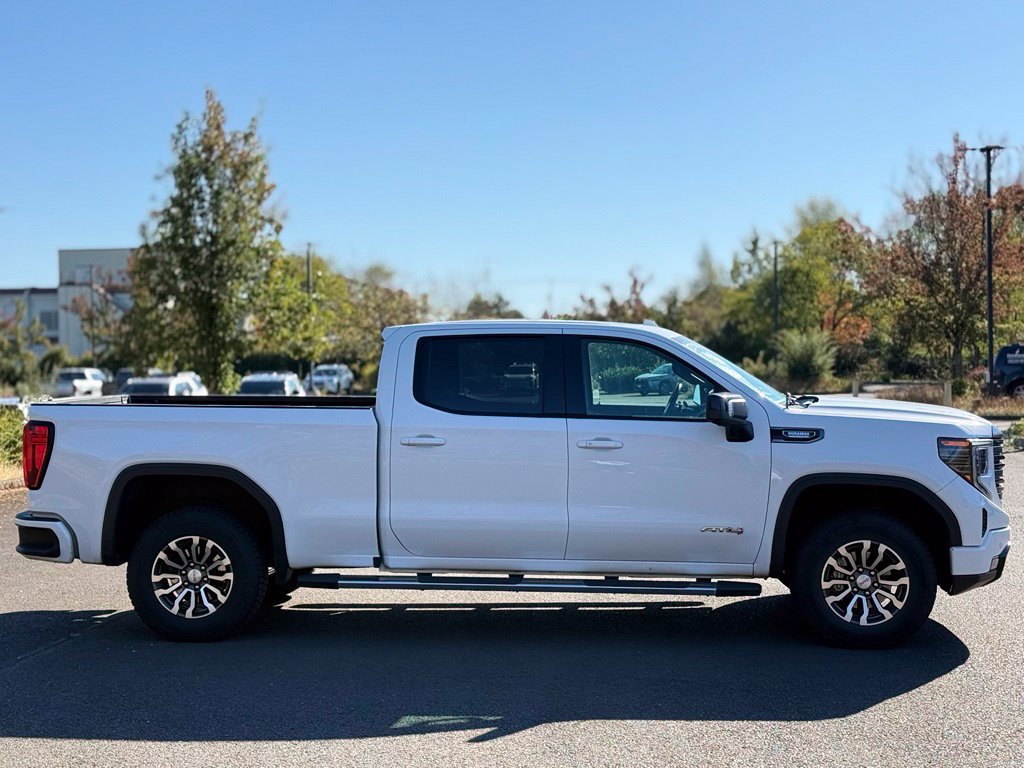 Used 2023 GMC Sierra 1500 AT4 w/ Technology Package AWD/4WD image 6