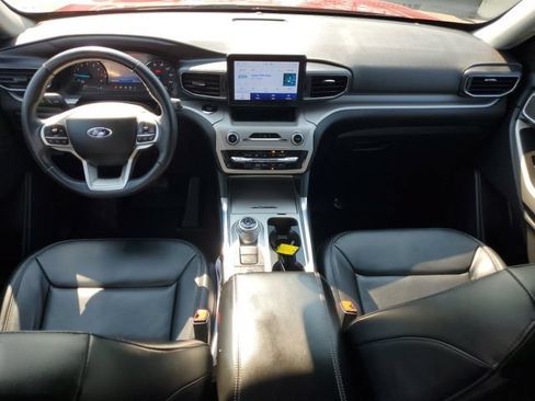 Certified 2023 Ford Explorer XLT w/ Equipment Group 202A AWD/4WD image 32