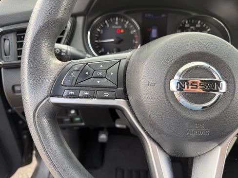Used 2018 Nissan Rogue S FWD image 26