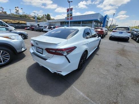 Used 2022 Toyota Camry XSE FWD image 8