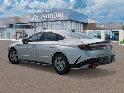 New 2026 Hyundai Sonata SE FWD image 5