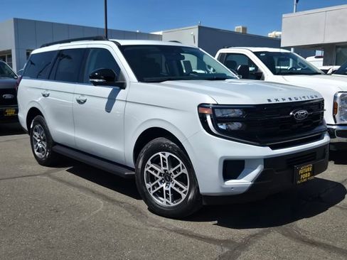 New 2026 Ford Expedition Active AWD/4WD image 1