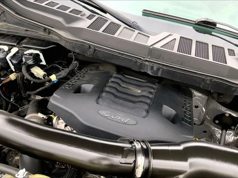 Used 2023 Ford F150 Platinum AWD/4WD image 29