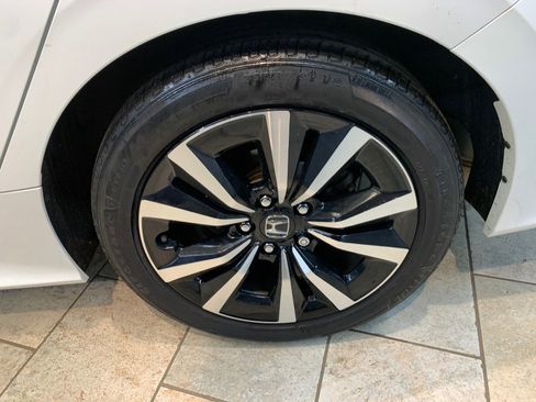 Used 2023 Honda Civic EX image 11