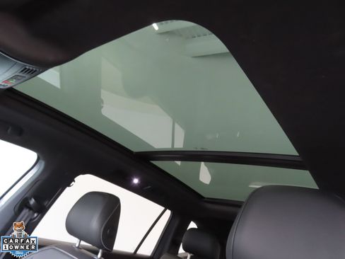 Used 2023 Volkswagen Tiguan SE R-Line FWD image 19