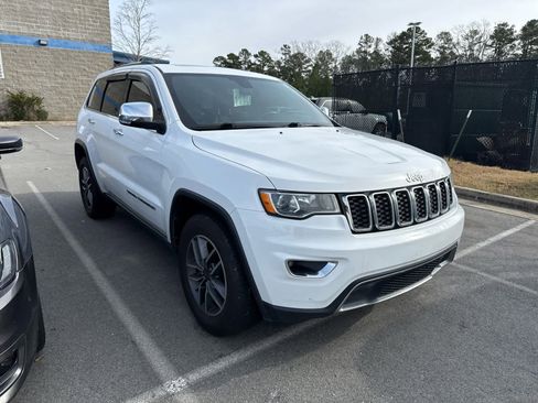 Used 2020 Jeep Grand Cherokee Limited image 2
