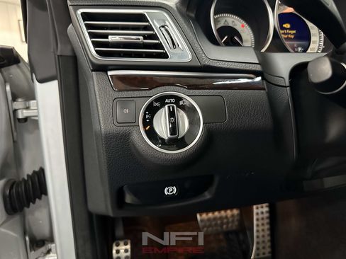Used 2014 Mercedes-Benz E 350 4MATIC Coupe image 33