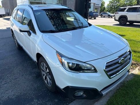 Used 2017 Subaru Outback 2.5i Touring w/ Popular Package #5A AWD/4WD image 1