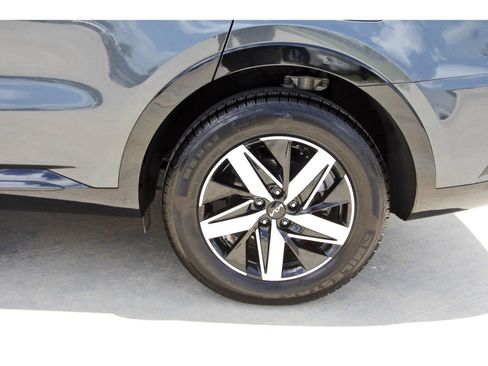 Used 2023 Kia Sorento EX w/ Panoramic Sunroof Package FWD image 31