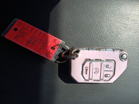 Used 2021 Jeep Wrangler Unlimited Rubicon image 14