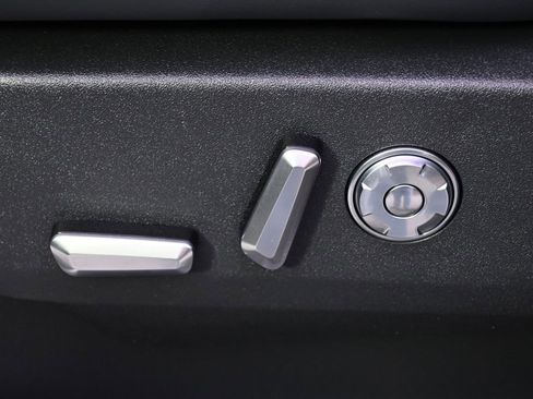 New 2026 Lincoln Navigator Reserve w/ Jet Appearance Package AWD/4WD image 14