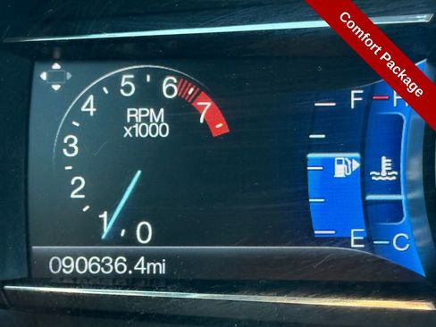 Used 2017 Ford Explorer XLT w/ Equipment Group 202A AWD/4WD image 22