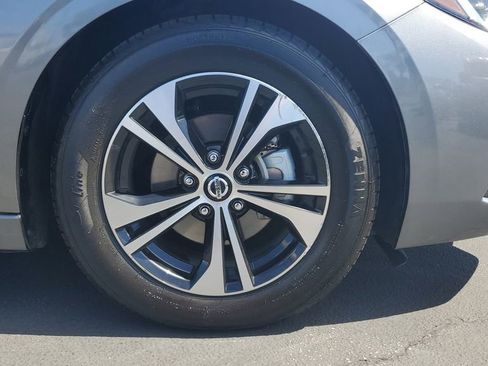 Used 2023 Nissan Sentra SV FWD image 7