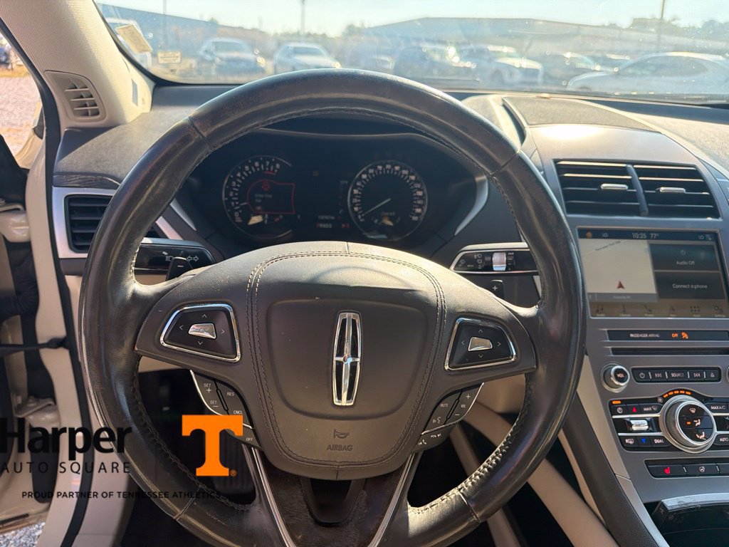 Used 2018 Lincoln MKZ Select w/ Select Plus Package AWD/4WD image 16