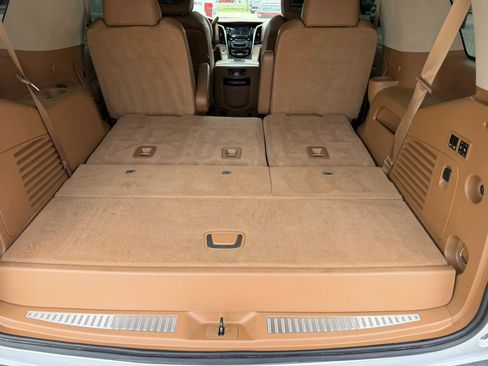 Used 2016 Cadillac Escalade Platinum AWD/4WD image 46