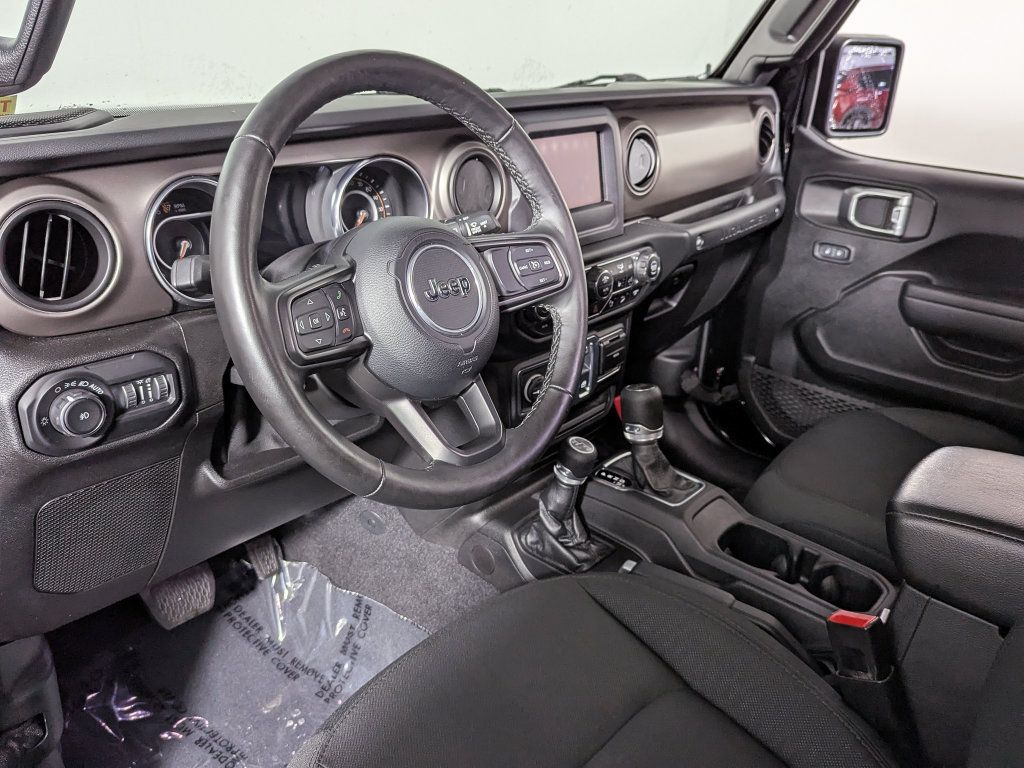 Used 2021 Jeep Wrangler Sport AWD/4WD image 13