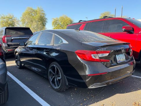 Used 2018 Honda Accord LX image 4
