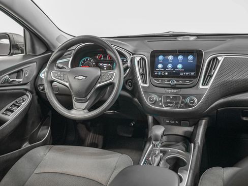 Used 2022 Chevrolet Malibu LS image 28