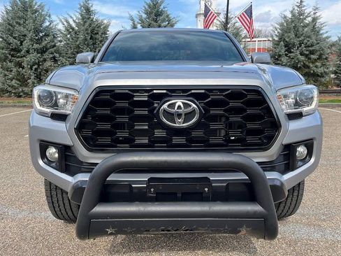 Used 2017 Toyota Tacoma TRD Off-Road image 34