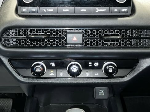 Certified 2024 Honda HR-V LX image 25