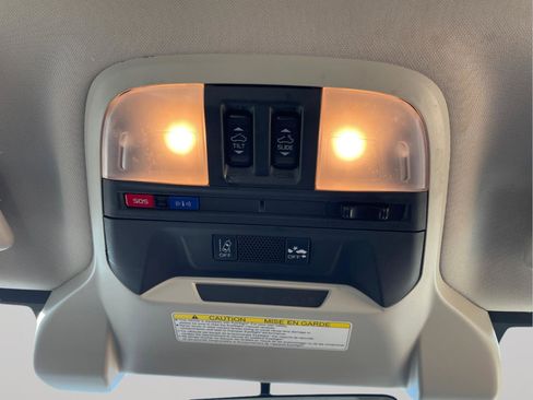 Used 2021 Subaru Crosstrek 2.5i Sport w/ Moonroof Package image 27