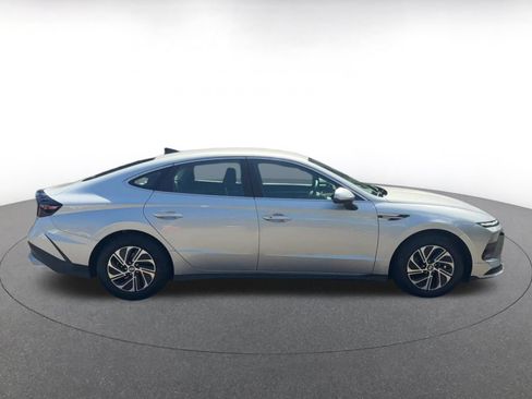 Used 2026 Hyundai Sonata Blue FWD image 16