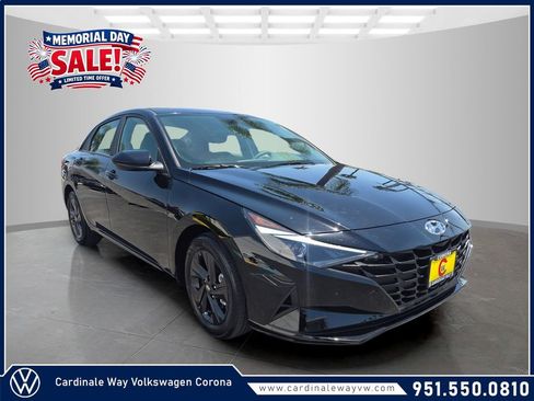 Used 2023 Hyundai Elantra SEL FWD image 1