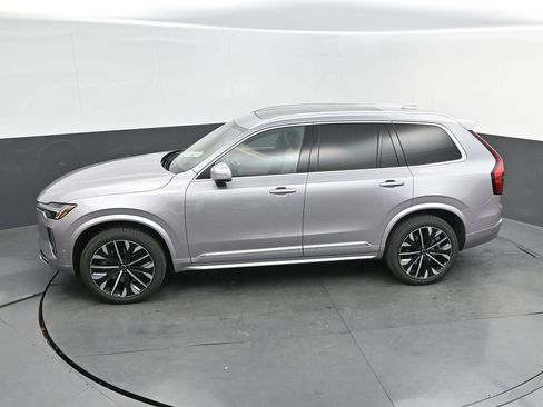 New 2026 Volvo XC90 B6 Ultra w/ Protection Package Premier AWD/4WD image 23