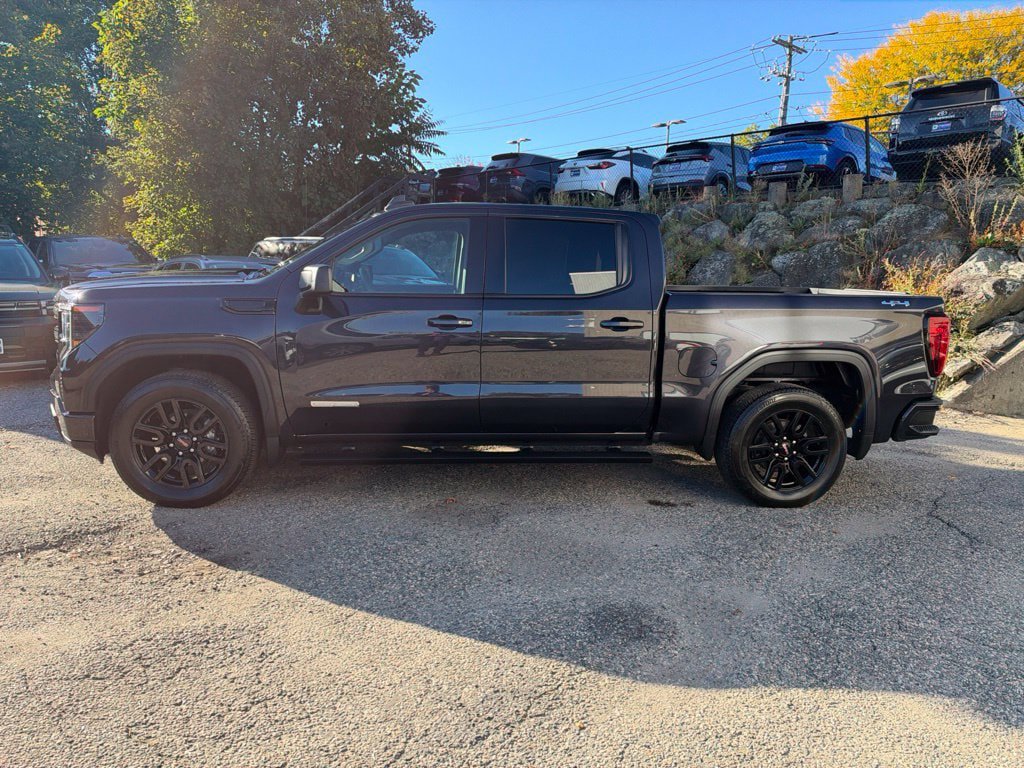 Used 2023 GMC Sierra 1500 Elevation AWD/4WD image 2