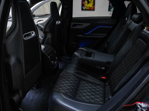 Used 2020 Jaguar F-PACE SVR image 9