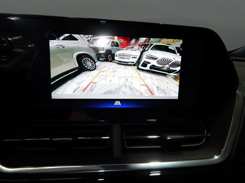 Used 2025 Chevrolet Trax RS w/ Sunroof Package FWD image 29