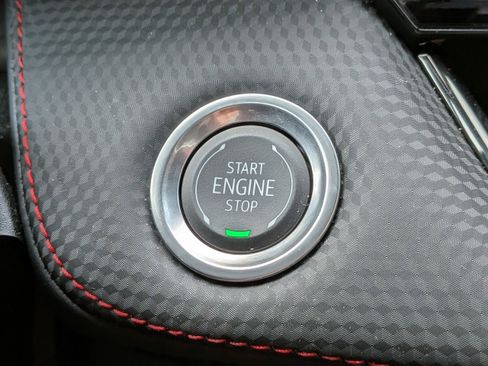 New 2025 Chevrolet Equinox RS image 18