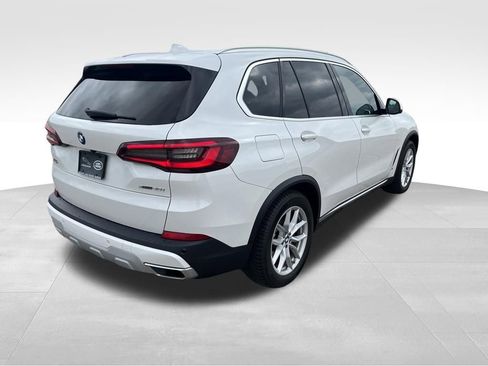 Used 2021 BMW X5 xDrive40i w/ Premium Package image 5