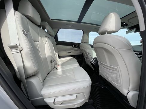New 2025 Kia Sorento S w/ Panoramic Sunroof Package image 31