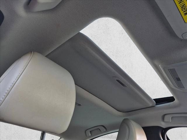 Used 2024 MAZDA MAZDA3 s FWD image 21