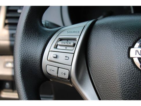 Used 2014 Nissan Altima 2.5 S w/ Sport Value Package FWD image 19